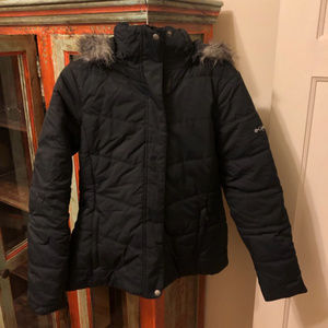 Columbia Woman's Winter Coat (Black)